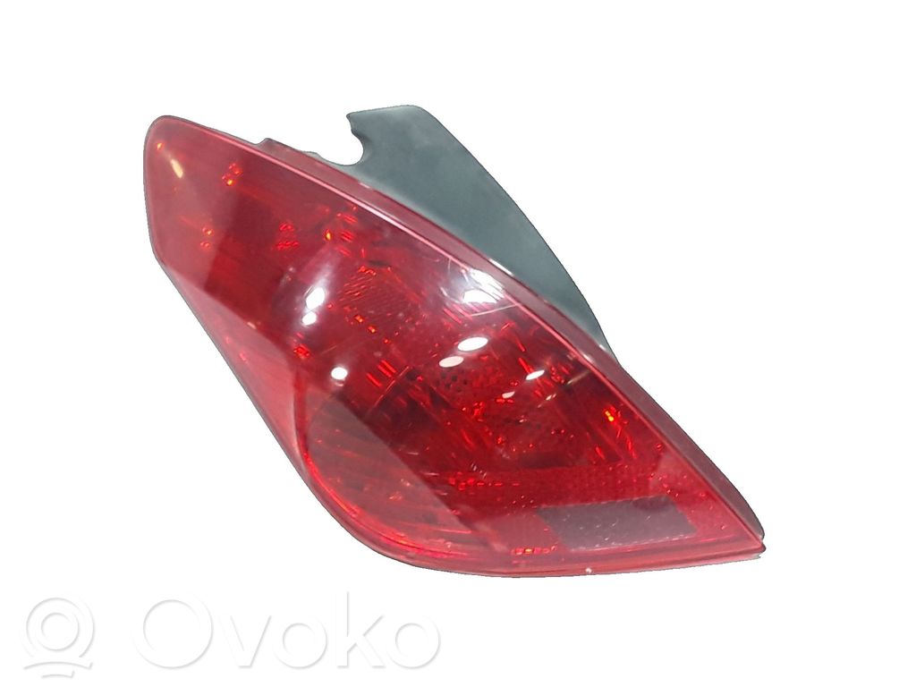 Peugeot 308 Lampă spate în caroserie 