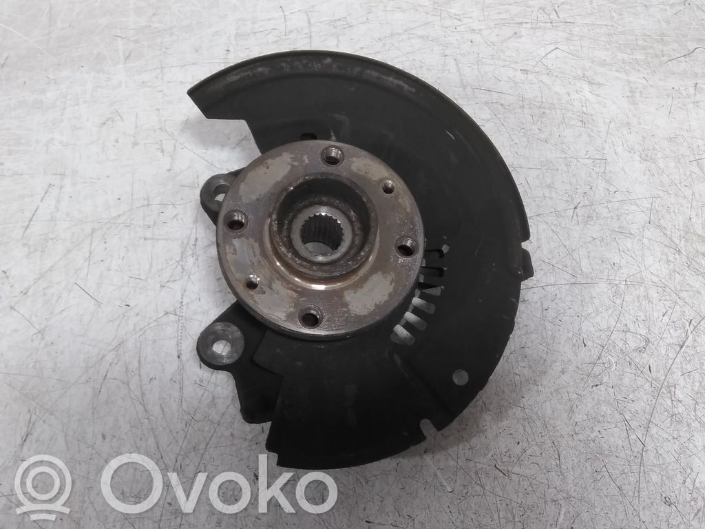 Renault Clio V Achsschenkel vorne 