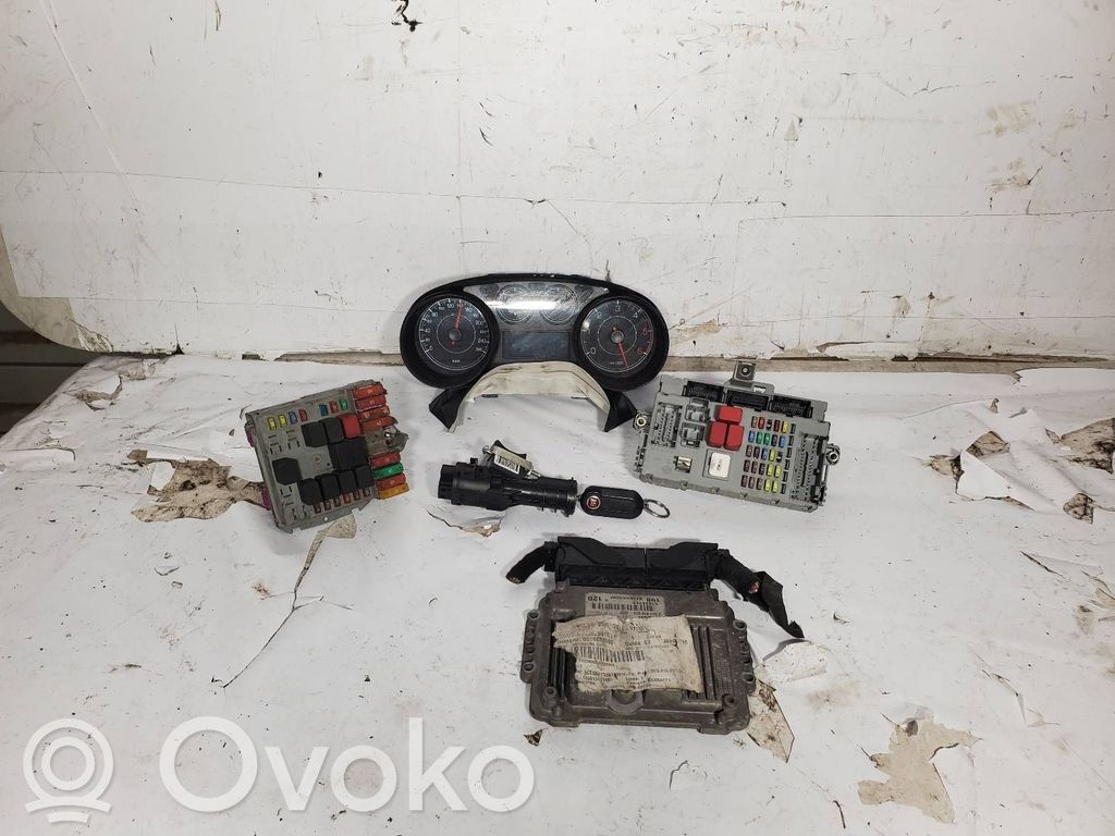 Sterownik / Moduł ECU   0281013579,4138A6ADM,51828269,9699868780