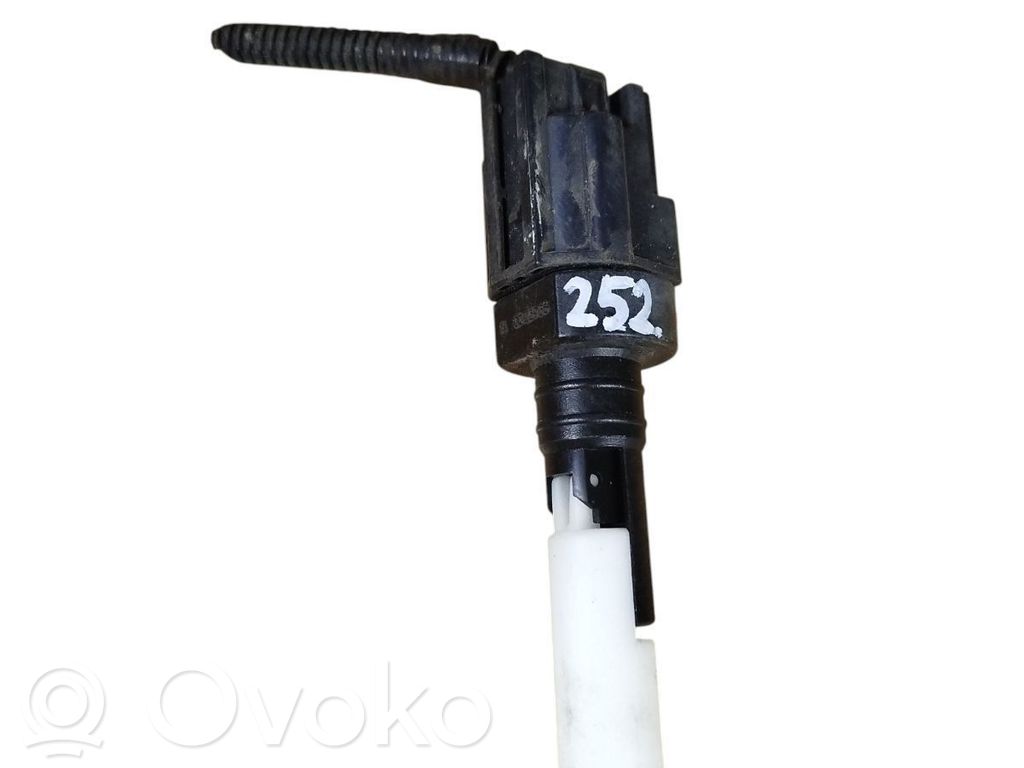 Volvo S40 Windshield washer fluid level sensor 