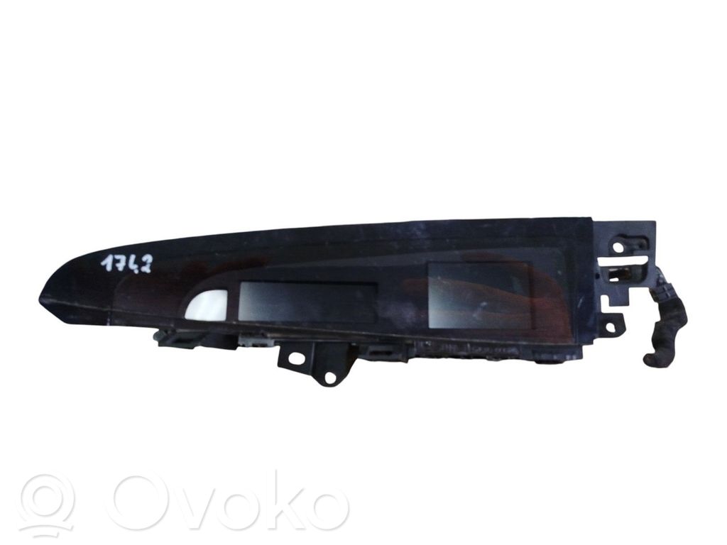 Mazda 3 II Screen/display/small screen 