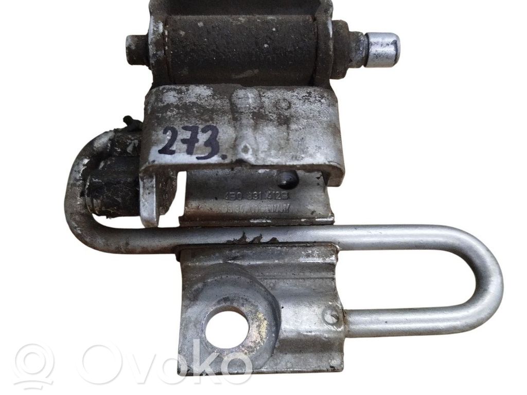 Audi A6 S6 C5 4B Front door lower hinge 