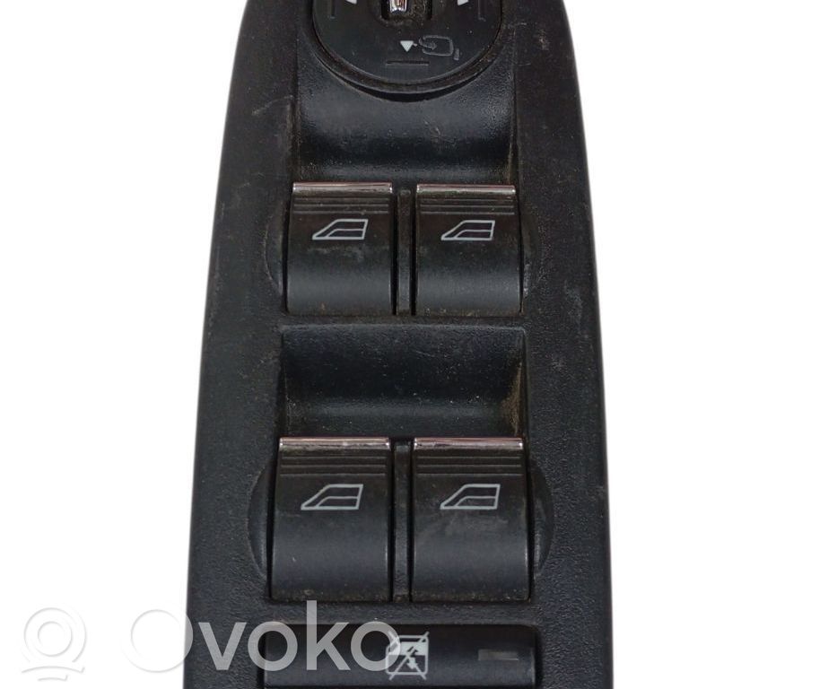 Ford Focus C-MAX Electric window control switch 