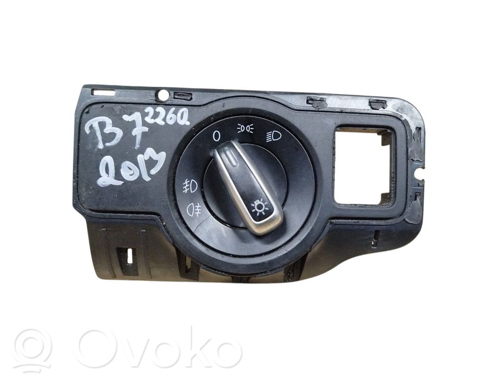Volkswagen PASSAT B7 Interruptor de luz 