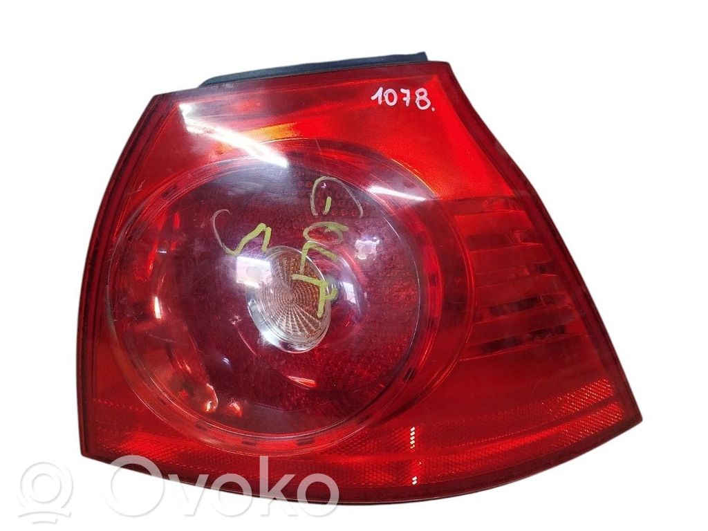 Volkswagen Golf V Lampa tylna 