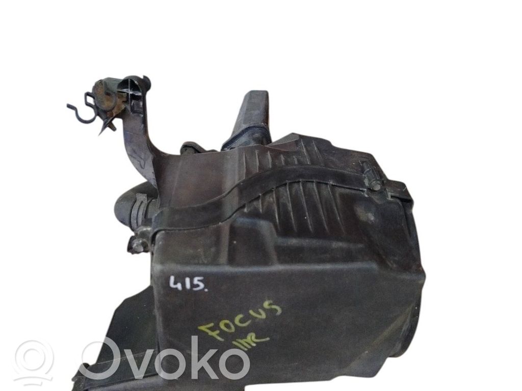 Ford Focus Air filter box 