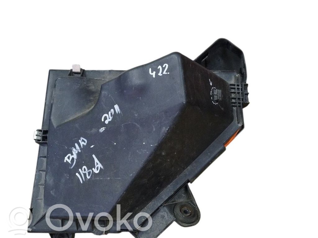 BMW 1 E81 E87 Air filter box 