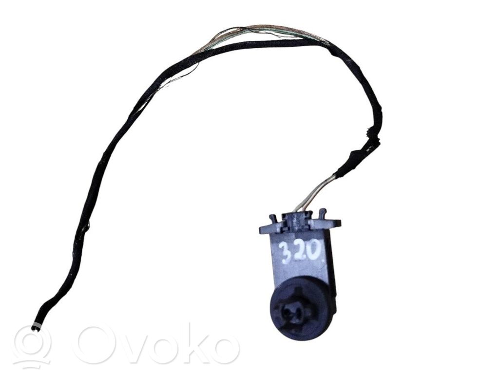 Volkswagen PASSAT B5.5 Interior temperature sensor 