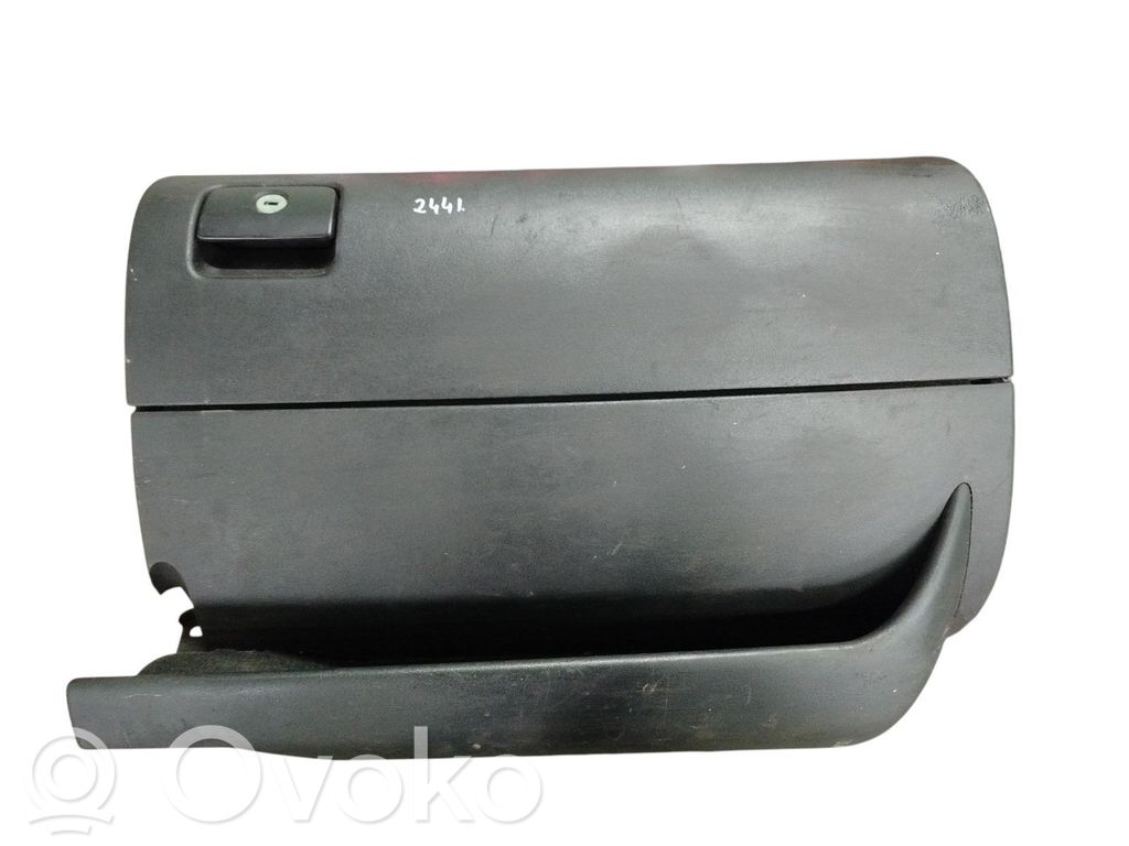 Guantera   8L1857095