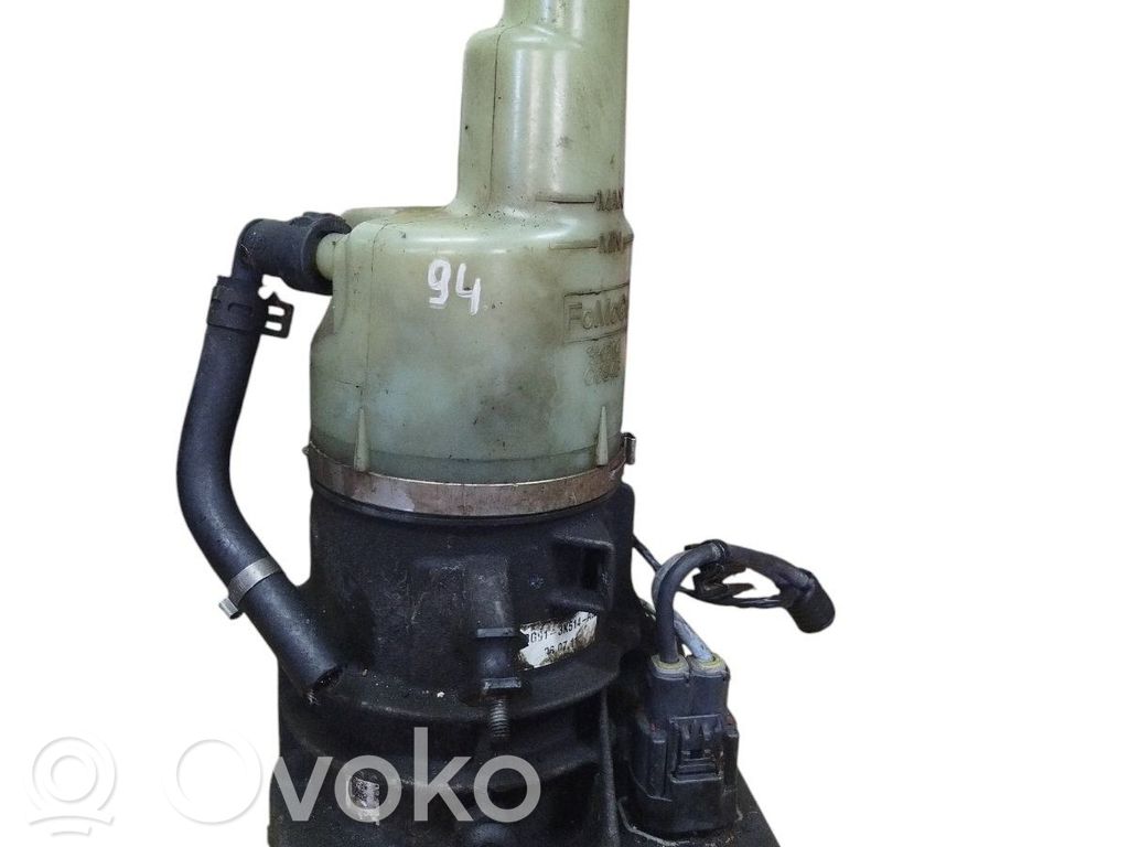Ford Mondeo MK IV Ohjaustehostimen pumppu 
