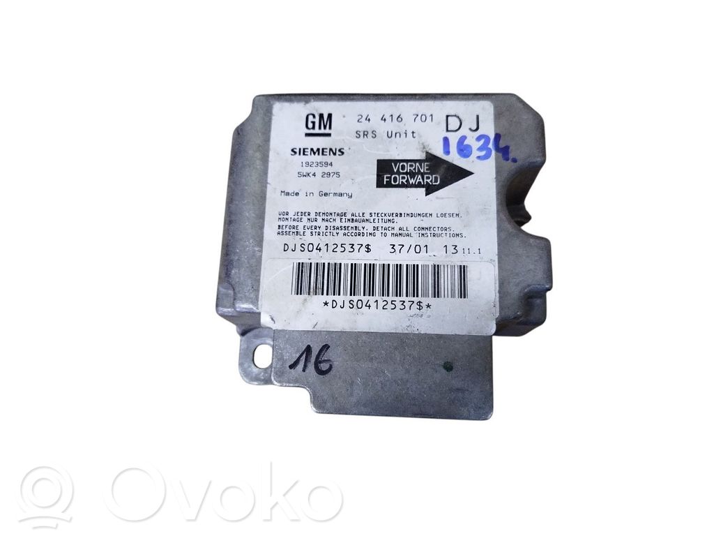 Opel Vectra B Airbag control unit/module 