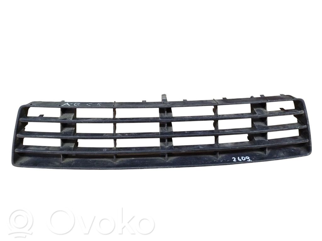 Audi A6 S6 C5 4B Unteres Gitter dreiteilig vorne 