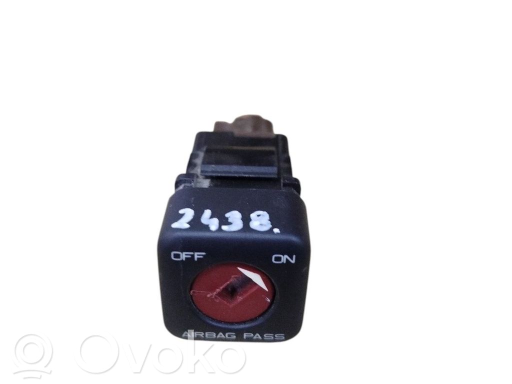 Citroen C4 I Passenger airbag on/off switch 