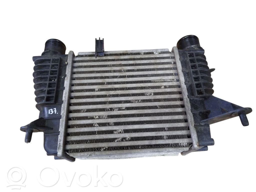 Renault Clio III Interkūlerio radiatorius 