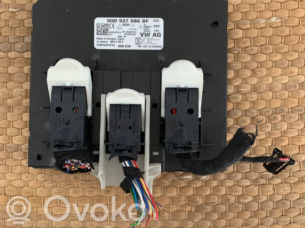 Volkswagen PASSAT B8 Modul confort 