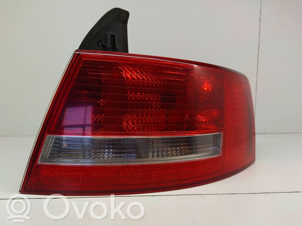 Audi A6 S6 C6 4F Lampa tylna 