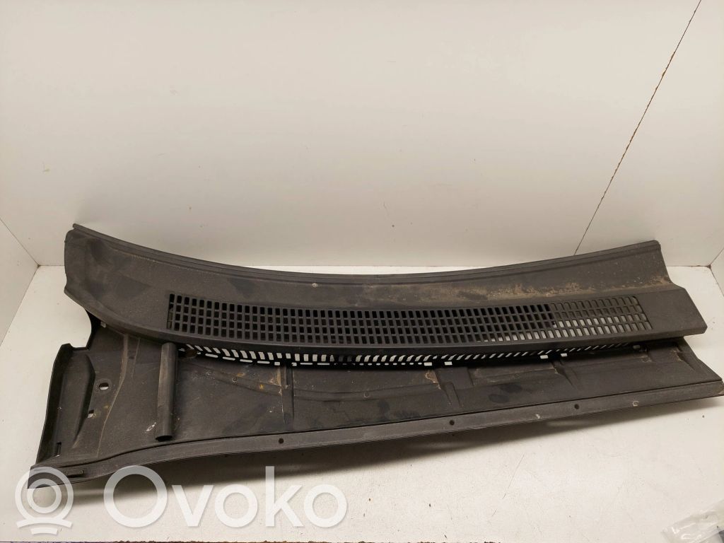Toyota Avensis T270 Wiper trim 