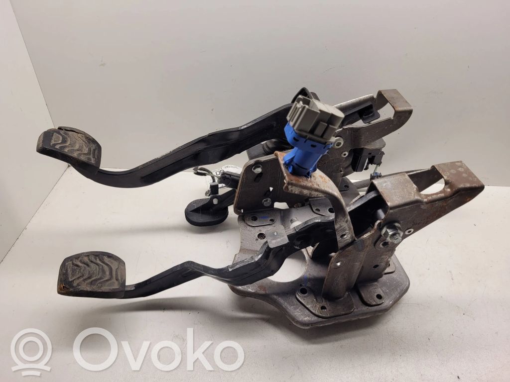 Ford Tourneo Custom Pedal assembly 