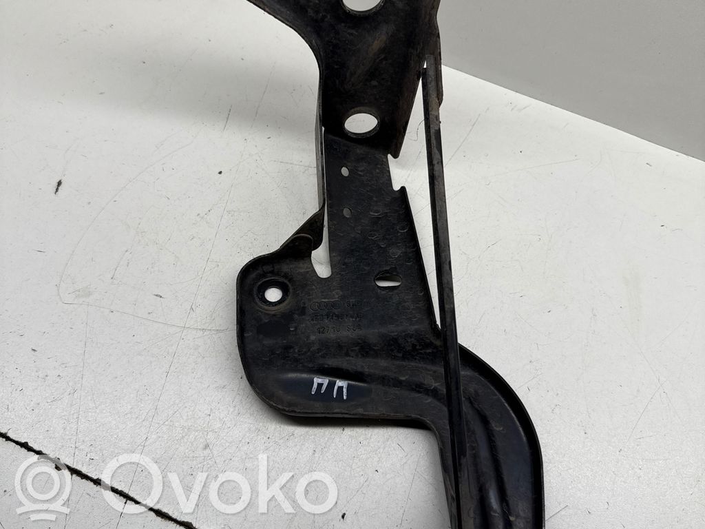 Audi A6 S6 C6 4F Intercooler pipe mounting bracket 
