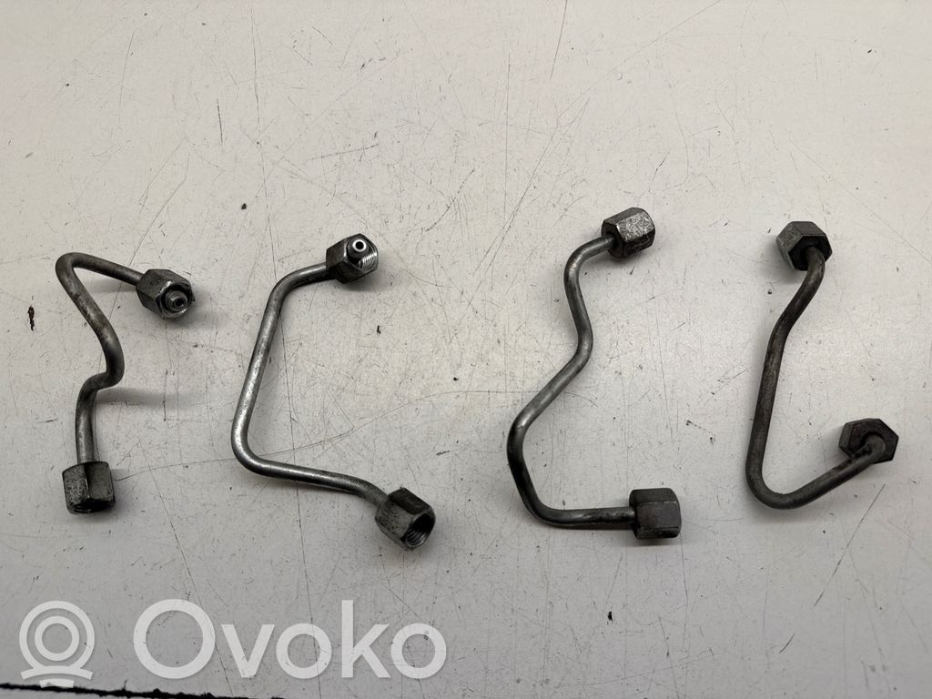 Audi A4 S4 B8 8K Przewód paliwowy wtryskiwacza 