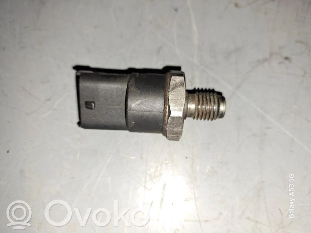 Sensor de presión de combustible   0281002522