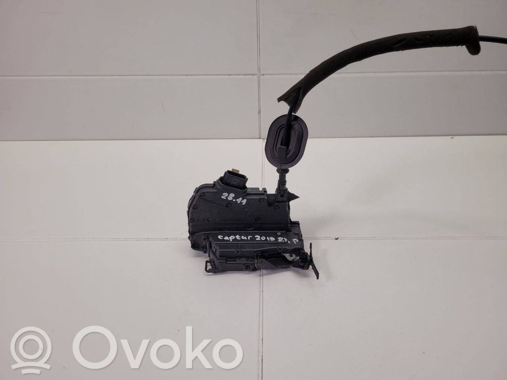 Renault Clio IV Rear door lock 