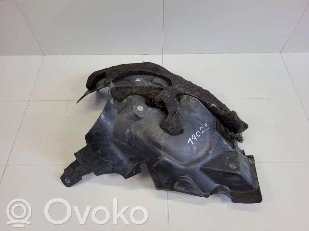 Renault Clio IV Nadkole przednie 