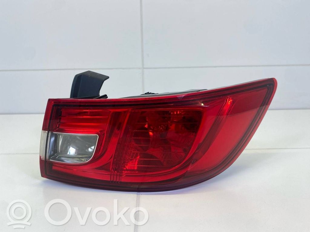 Renault Clio IV Rear/tail lights 