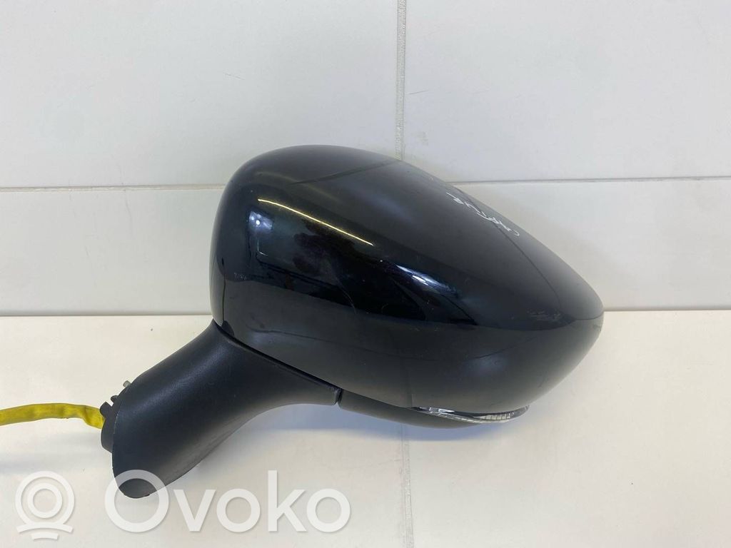 Renault Captur Front door electric wing mirror 