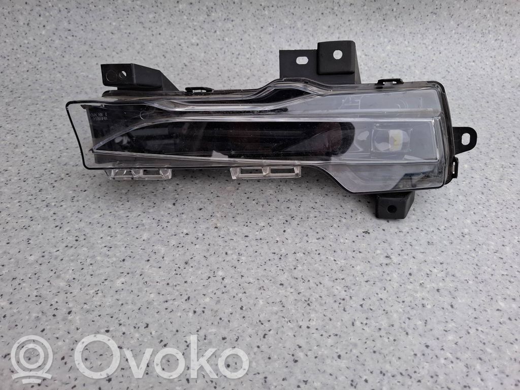 Etusumuvalo   162479800A,DC521273B00524