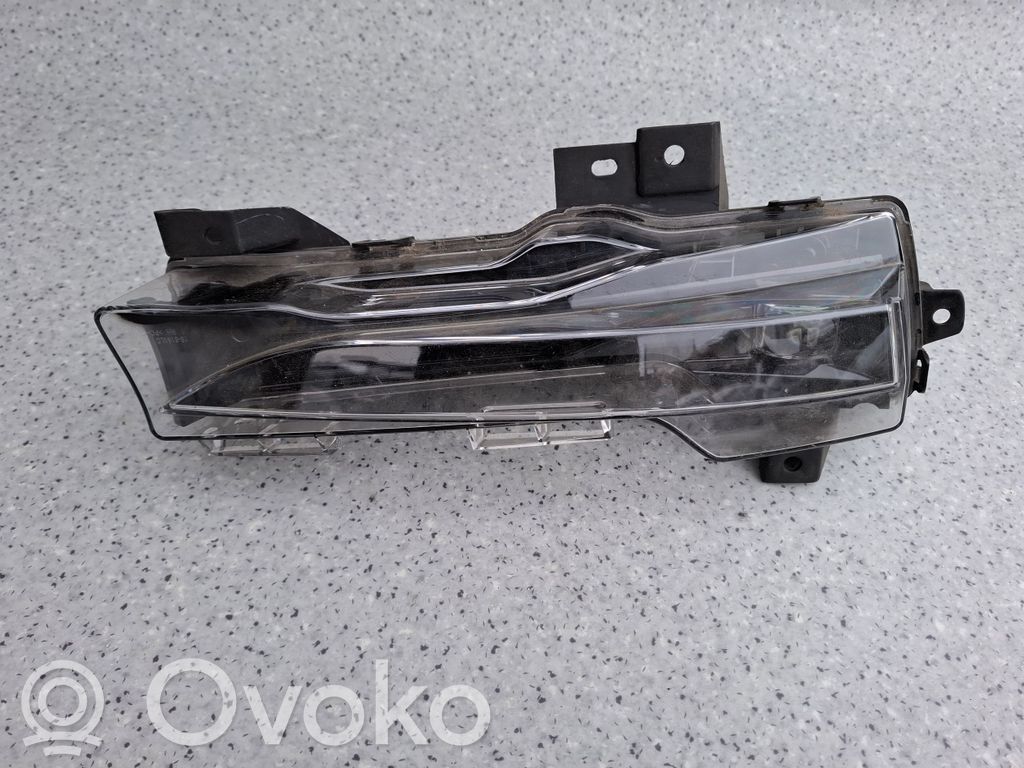 Tesla Model 3 Faro diurno con luce led 