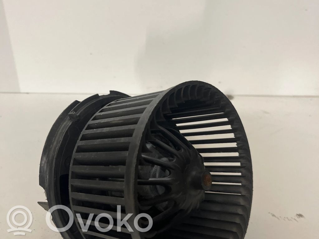 Citroen C3 Pečiuko ventiliatorius/ putikas 
