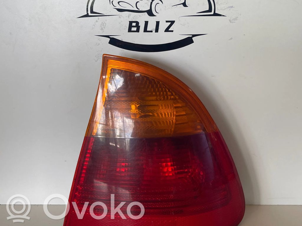 BMW 3 E46 Aizmugurējais lukturis virsbūvē 