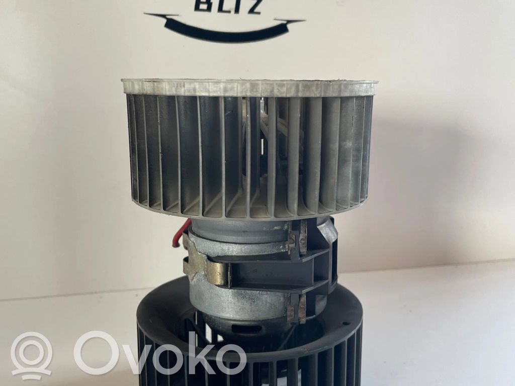 Mazā radiatora ventilators   B7521