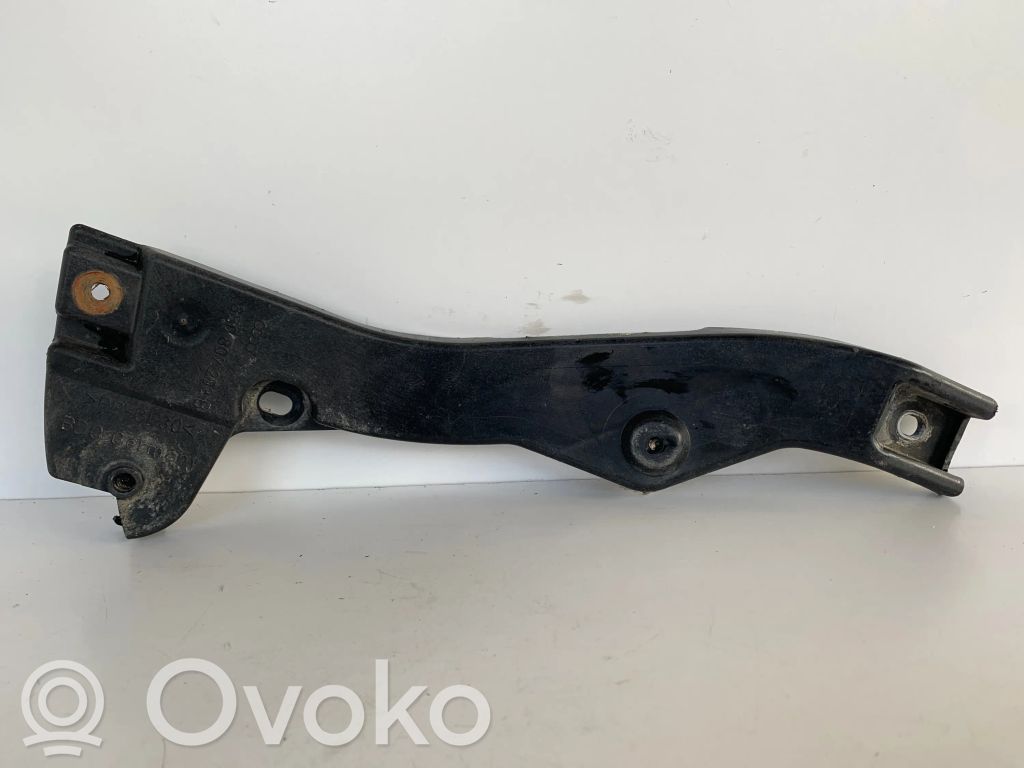 Audi A4 S4 B7 8E 8H Front bumper mounting bracket 
