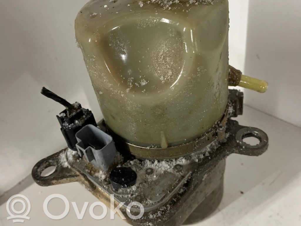 Volvo V50 Ohjaustehostimen pumppu 