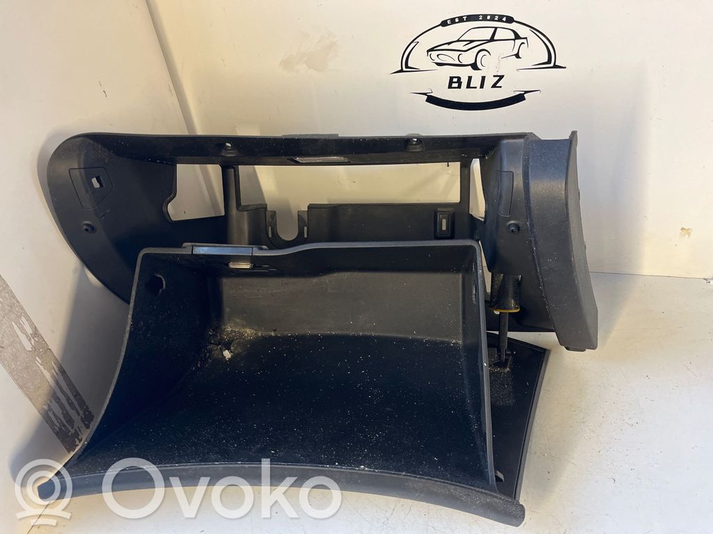 KIA Ceed Daiktadėžė 