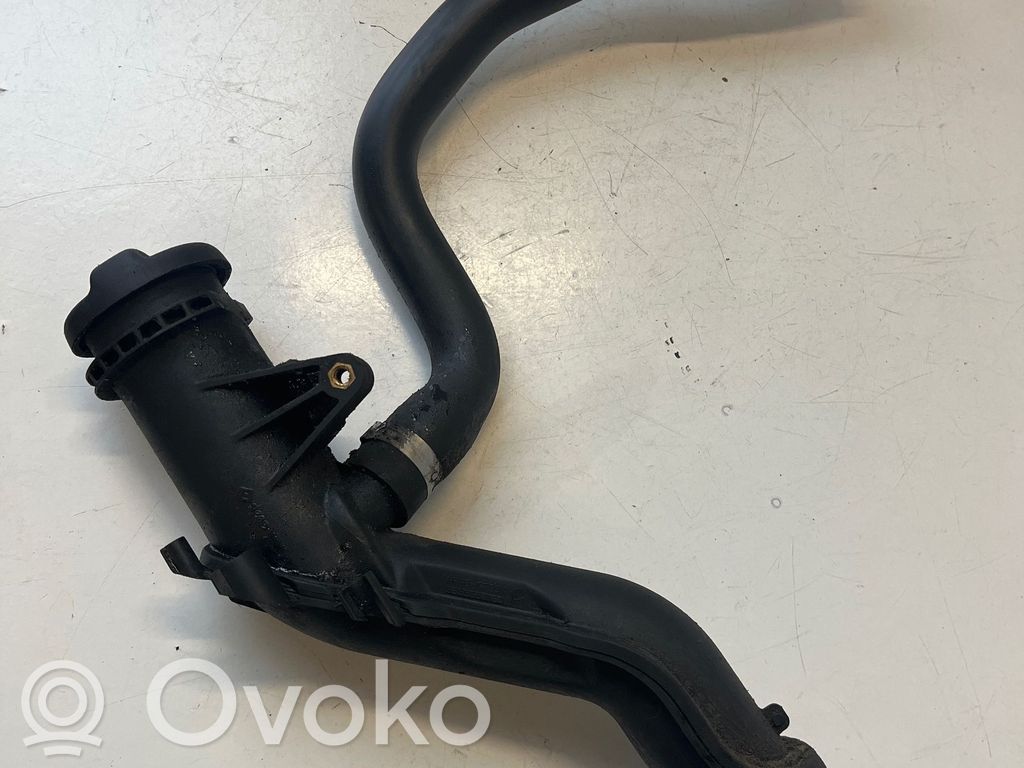 Volvo V50 Öleinfüllstutzen 