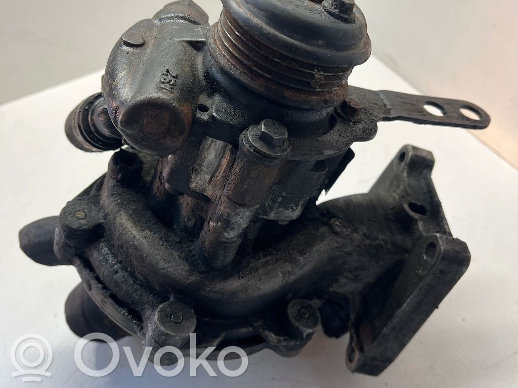 Ford Transit Pompe de circulation d'eau 