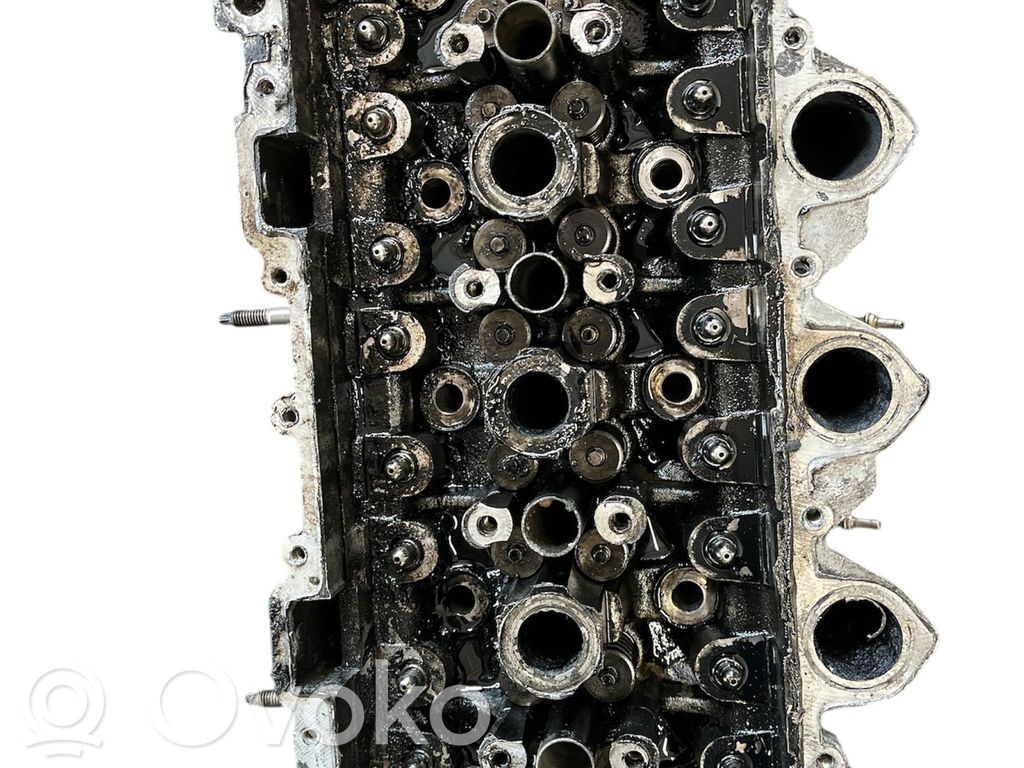 Peugeot 307 Engine head 