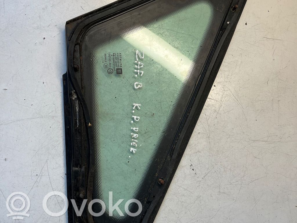 Opel Zafira B Szyba przednia karoseryjna trójkątna 