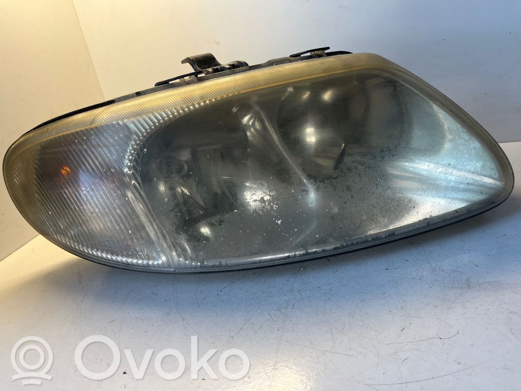 Chrysler Voyager Headlight/headlamp 