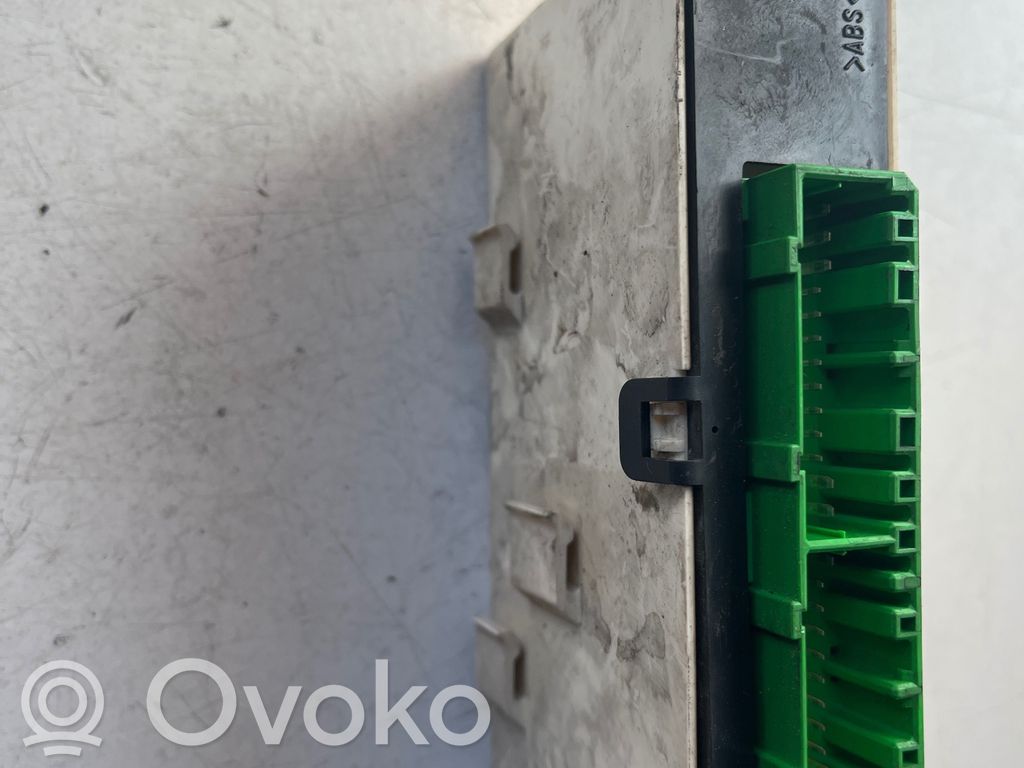 Volvo S70  V70  V70 XC Boîtier module alarme 