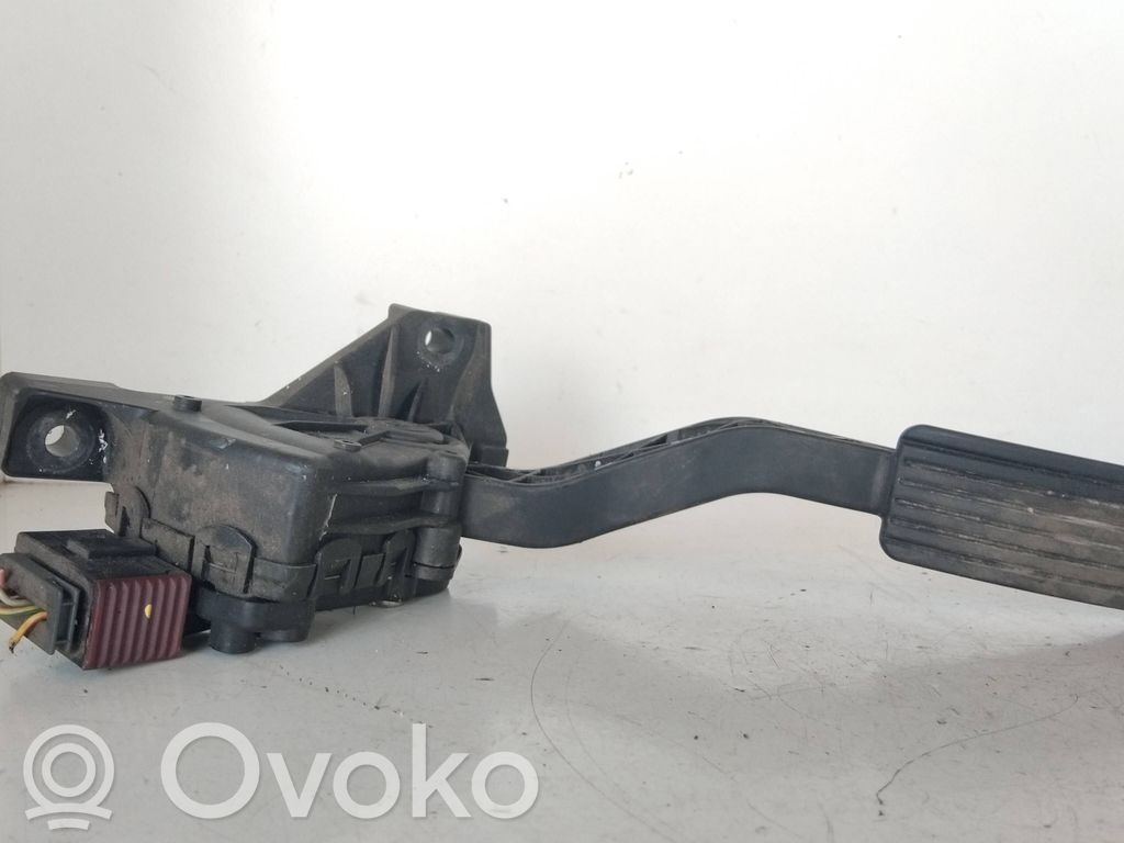 Mitsubishi Colt Accelerator throttle pedal 
