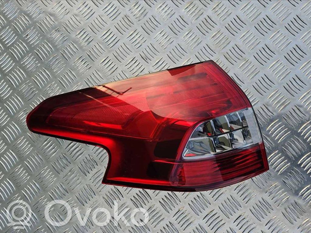 Rear/tail lights   9675065780