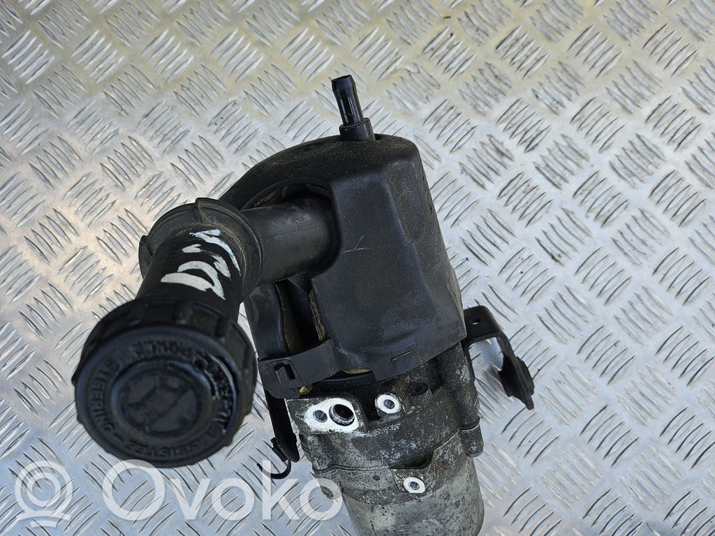 Ohjaustehostimen pumppu   9676556180