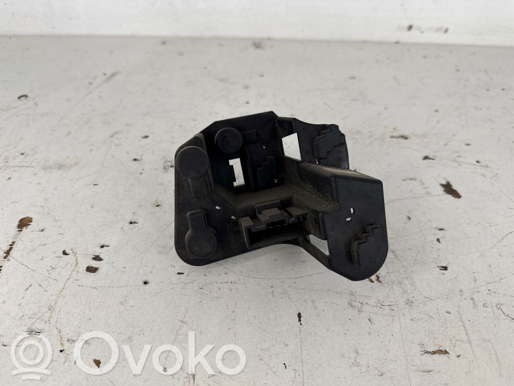 BMW 3 E92 E93 Tail light bulb cover holder 