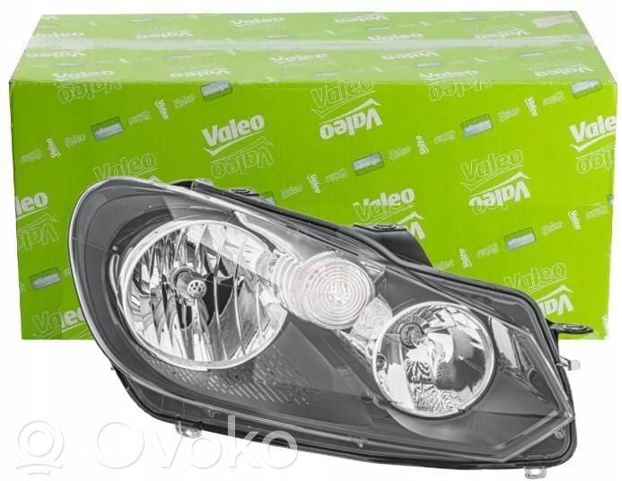 Volkswagen Golf VI Lampa przednia 