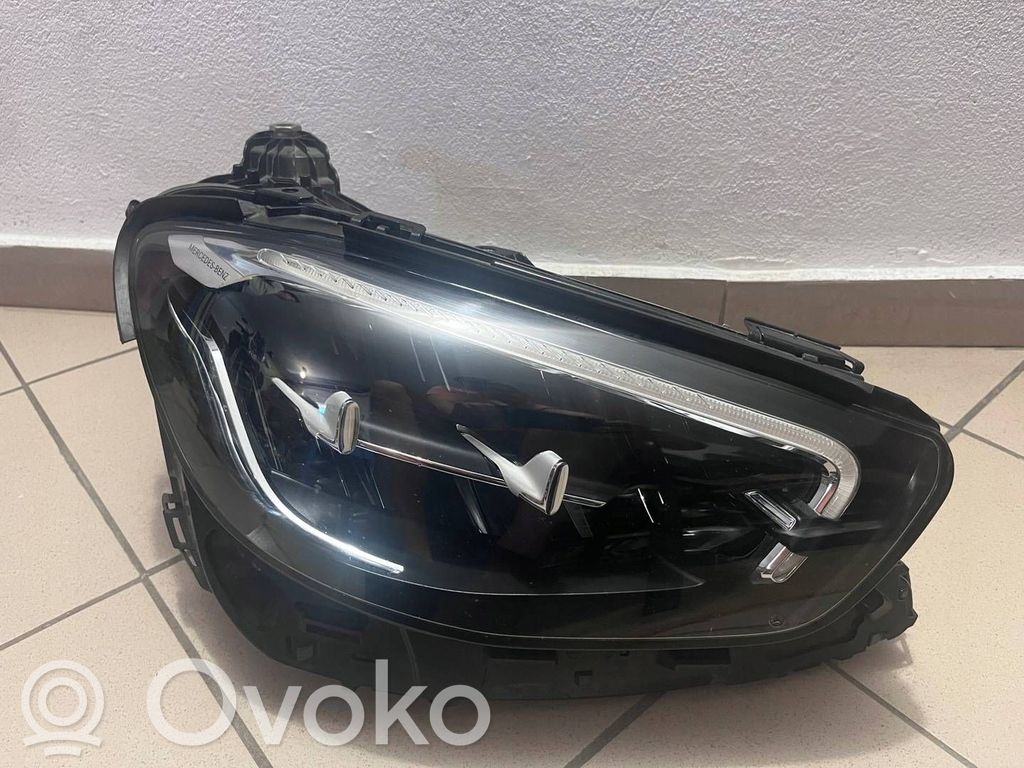 Mercedes-Benz E W213 Lampa przednia 