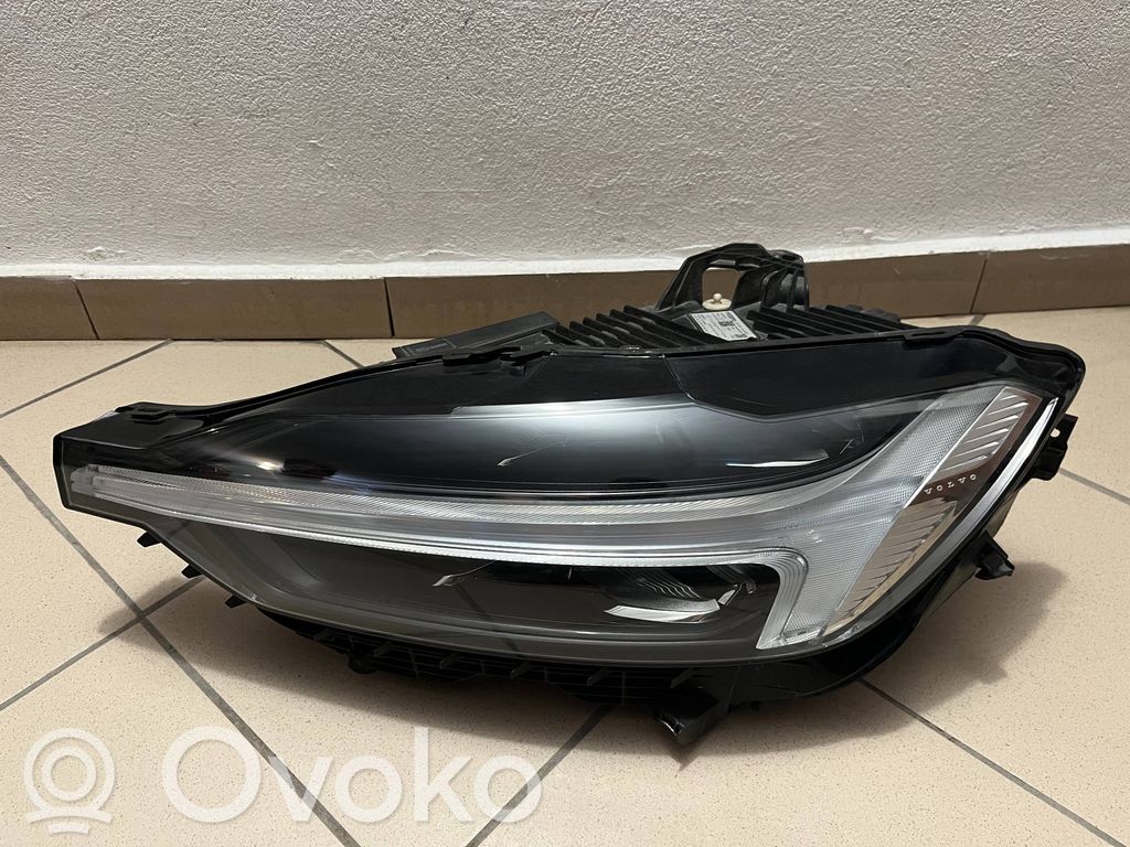 Volvo XC60 Phare frontale 